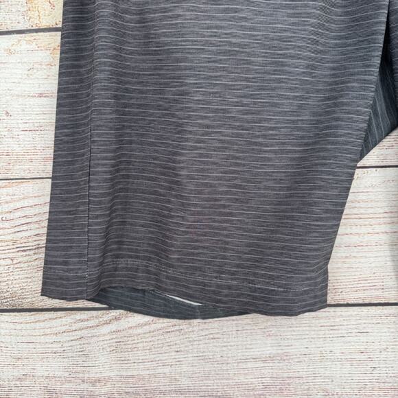 Travis Mathew Hybrid‎ Golf Shorts Men's Size 34 Gray/Black Striped - Picture 7 of 11